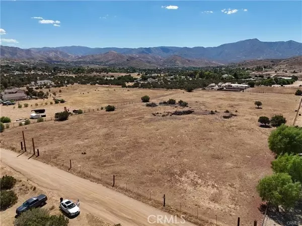 Acton, CA 93510,4320 Cedral West Street