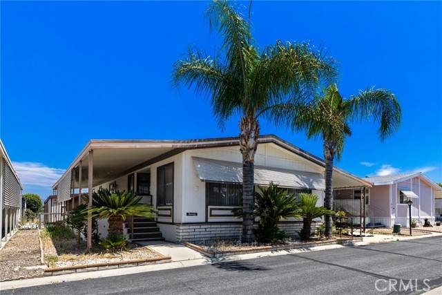 1300 West Menlo Avenue, Hemet, CA 92543