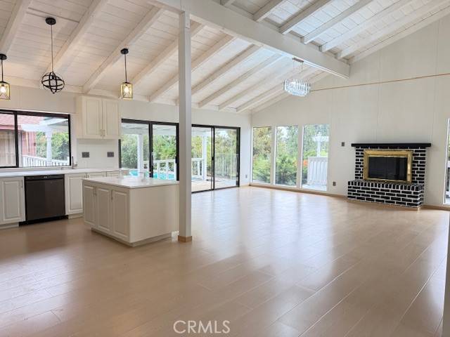 Hemet, CA 92543,27411 Santa Fe Street
