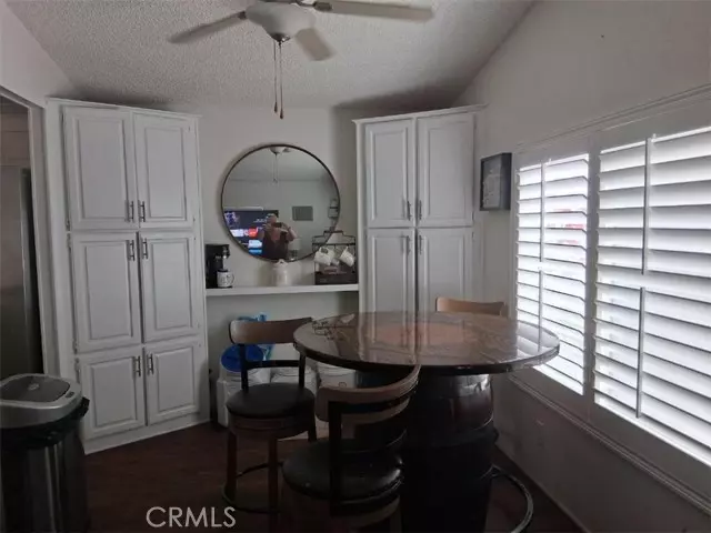 Corona, CA 92878,4901 Green River