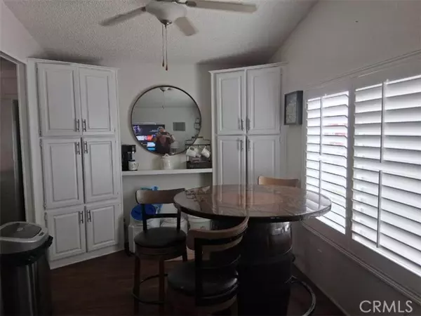 4901 Green River, Corona, CA 92878