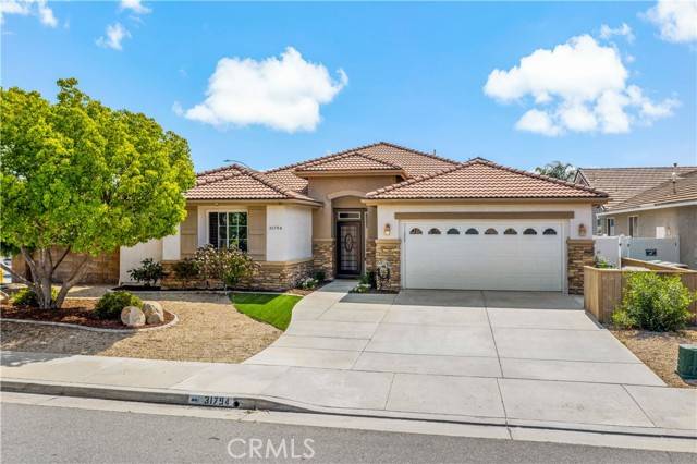 31794 Feather Creek Drive, Menifee, CA 92584