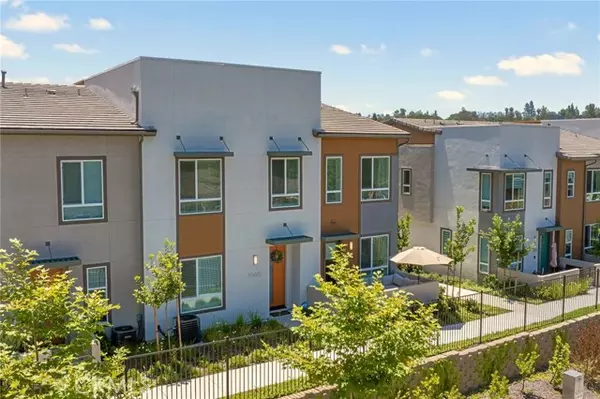 Vista, CA 92081,1060 Kendale Way