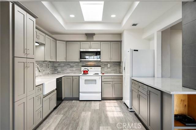 Menifee, CA 92586,28375 Paseo Grande Drive