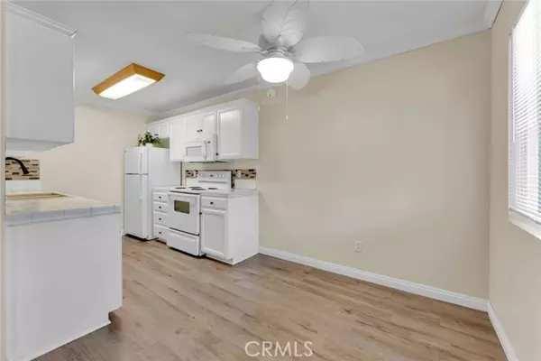Escondido, CA 92027,2041 E Grand Ave