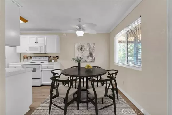 Escondido, CA 92027,2041 E Grand Ave