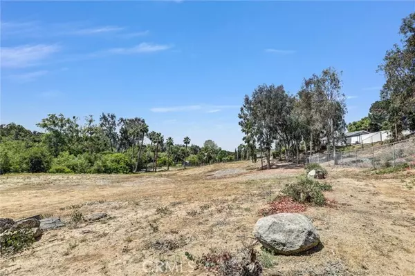 1776 Sunset Drive, Vista, CA 92081