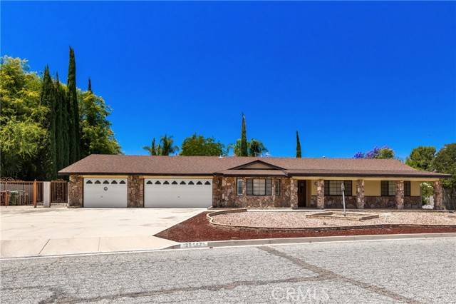 26555 Lore Heights Court, Hemet, CA 92544