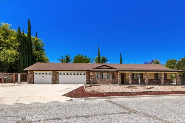 26555 Lore Heights Court, Hemet, CA 92544