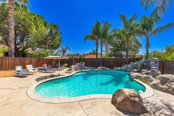 142 North Terra Cotta Road, Lake Elsinore, CA 92530