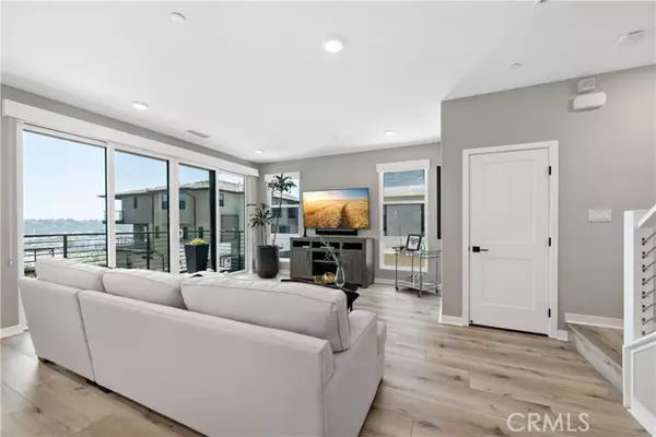 San Diego, CA 92108,2890 Via Alta Place
