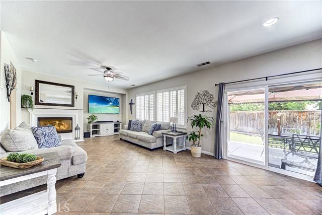Murrieta, CA 92563,37361 Stellarview Avenue