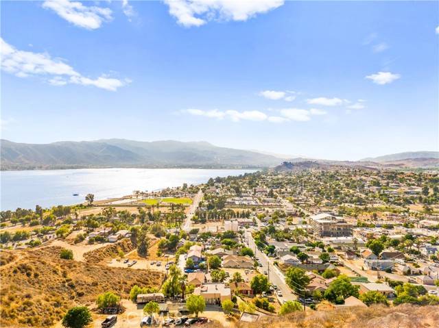 Lake Elsinore, CA 92530,250 East Prospect Street