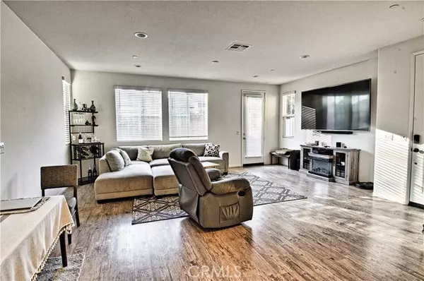 Vista, CA 92083,202 Bay Laurel Court