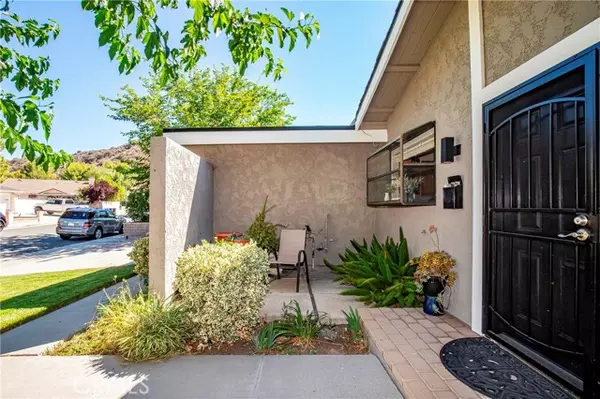 Canyon Country, CA 91387,29639 Delphinium Avenue