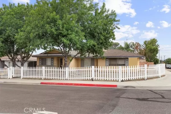 892 Margaret Avenue, Hemet, CA 92543