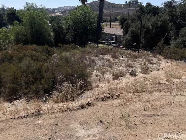 Wildomar, CA 92595,32962 West Avenue