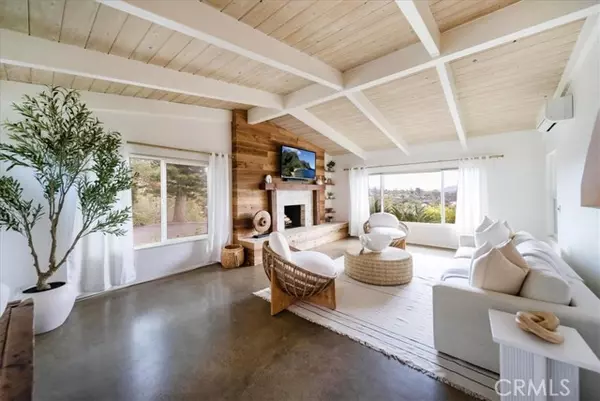 3057 Via Hermosa, Escondido, CA 92029