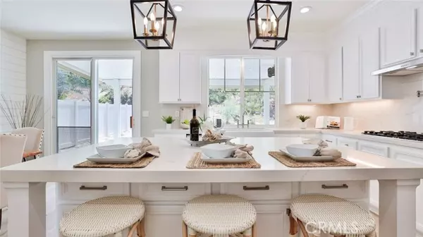 Murrieta, CA 92562,27775 Bottle Brush Way