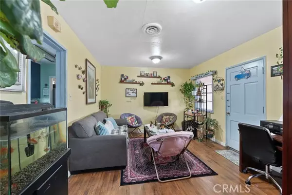 Lynwood, CA 90262,12323 Edgebrook Avenue