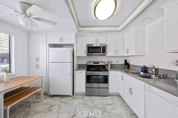 Corona, CA 92882,1554 Border Avenue