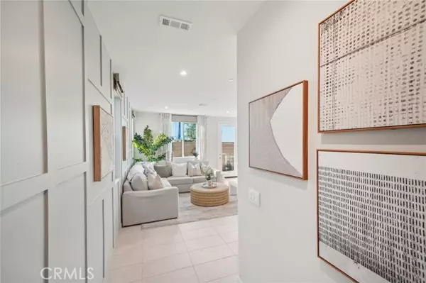 16044 Esparza Lane, Fontana, CA 92336