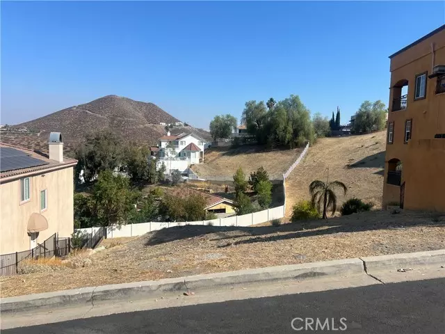 22871 Giant Fir, Canyon Lake, CA 92587