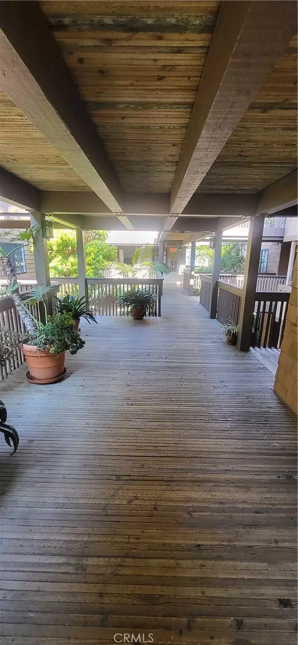 La Jolla, CA 92037,8880 Via La Jolla Drive