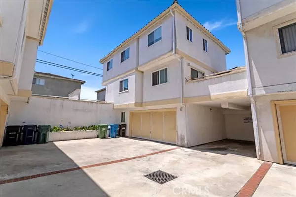 3918 West 118th Place, Hawthorne, CA 90250
