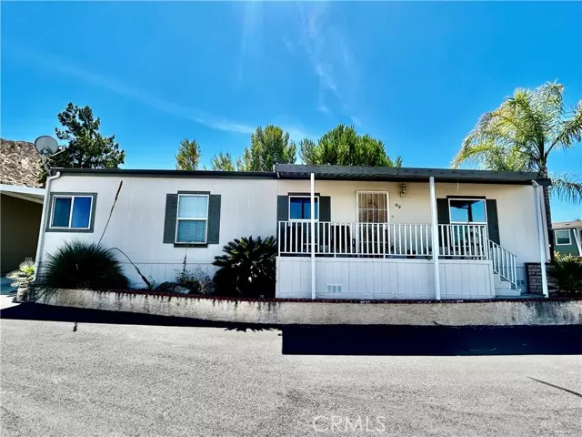 Hemet, CA 92543,1536 S State st