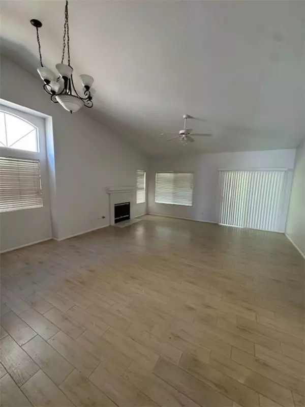 Banning, CA 92220,492 Autumn Way