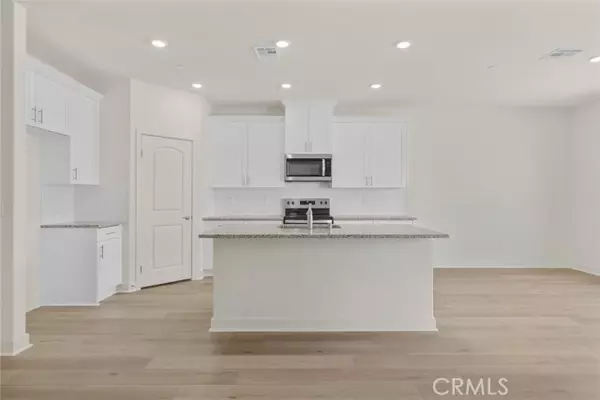 Apple Valley, CA 92307,14881 Indigo Road