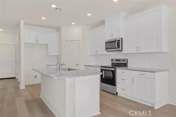 Apple Valley, CA 92307,14881 Indigo Road