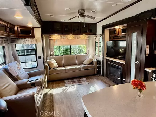 San Jacinto, CA 92583,1244 Bounty Way