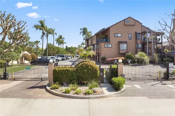 Carlsbad, CA 92008,4009 Canario Street