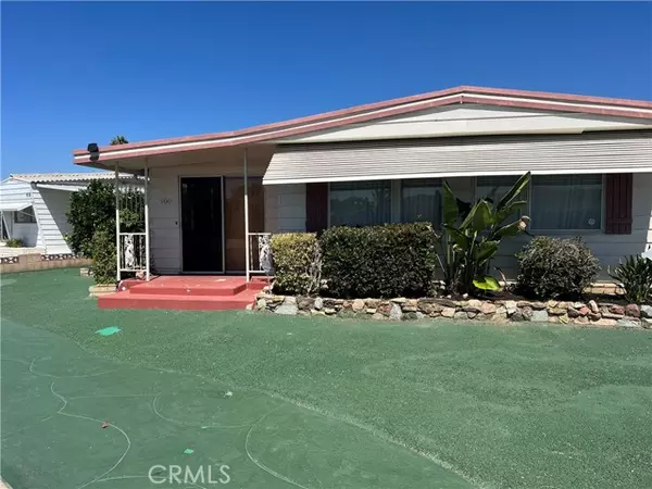 900 West Johnston, Hemet, CA 92543