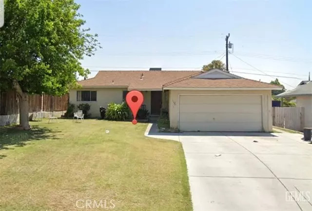2217 Fairfax Road, Bakersfield, CA 93306