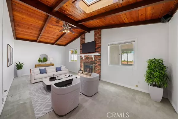 San Diego, CA 92117,3360 Hopi Place