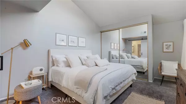 3657 Country Club Drive, Long Beach, CA 91750
