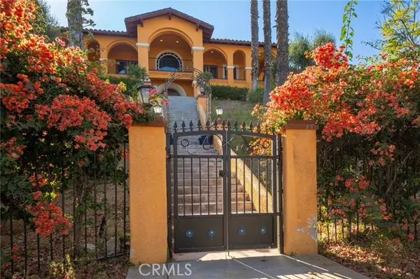 Riverside, CA 92503,16975 Highview Court