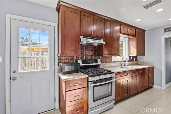Riverside, CA 92504,4076 EILEEN
