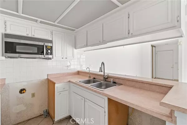 Lancaster, CA 93536,43334 32nd St W