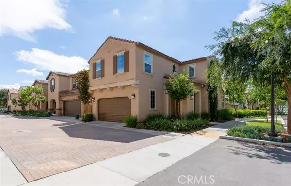30394 Village Terrace Drive, Menifee, CA 92584