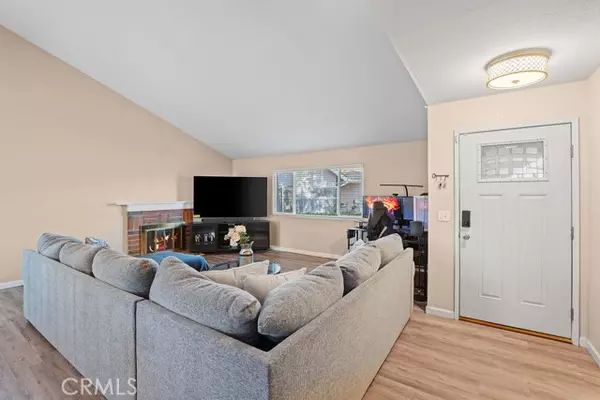 San Diego, CA 92071,9994 Delia Lane