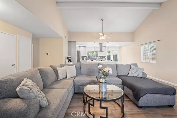 San Diego, CA 92071,9994 Delia Lane