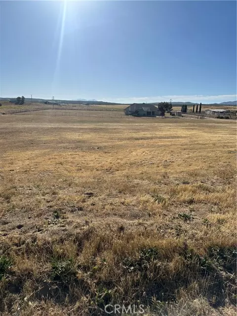 Aguanga, CA 92536,472 Roundup Drive