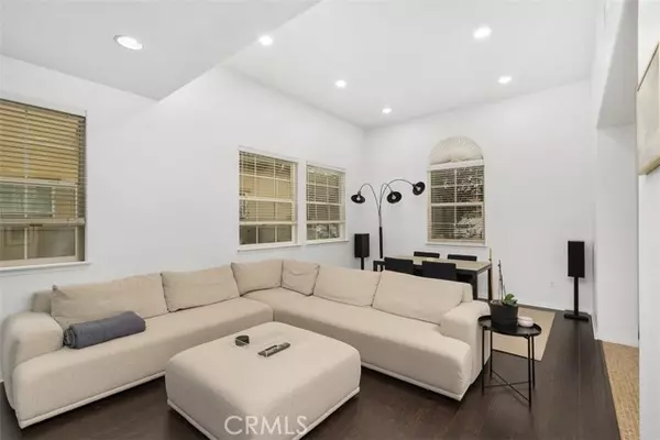 Murrieta, CA 92563,30095 Mickelson