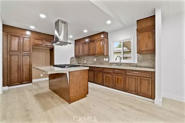 32549 Crescent, Lake Elsinore, CA 92530