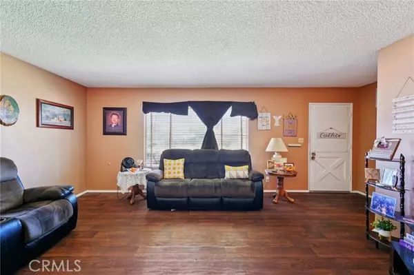 Hemet, CA 92543,580 Mount Hood