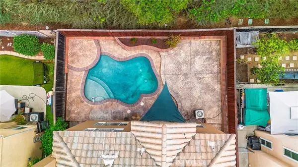 Murrieta, CA 92562,24026 Crowned Partridge